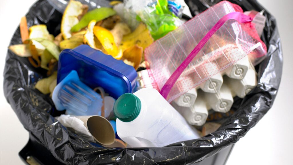 Restaurant Junk Removal